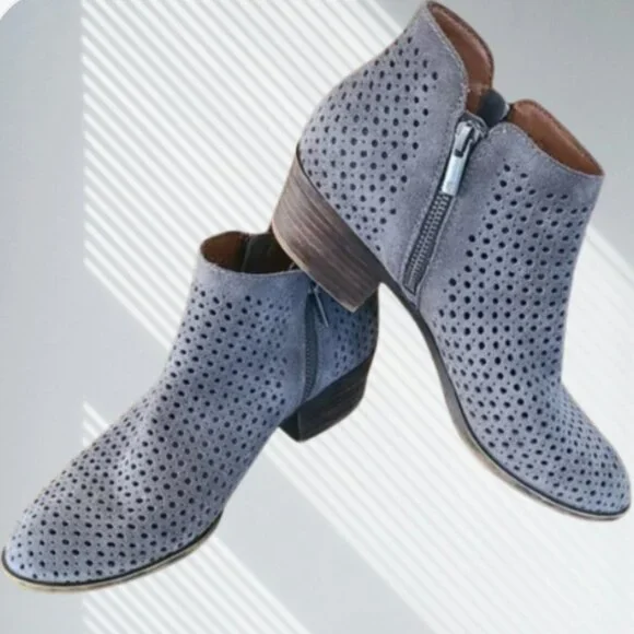 LUCKY BRAND Grey Suede Perforated Walwyn Ankle Booties 8.5 comfy - Picture 1 of 7